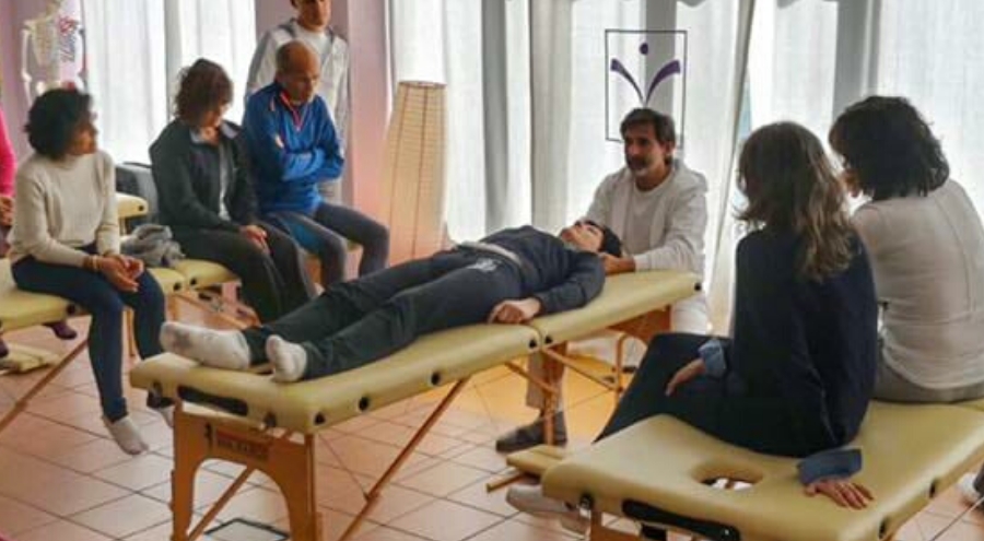 Massaggio olistico drenante, dal 25 novembre il corso novità in edizione serale